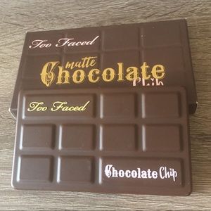 Too Faced Matte Chocolate Chip palette